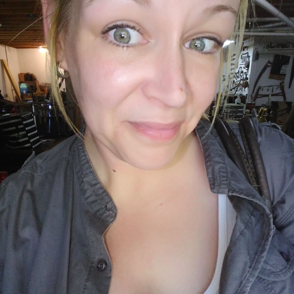 Meet your Posher, April